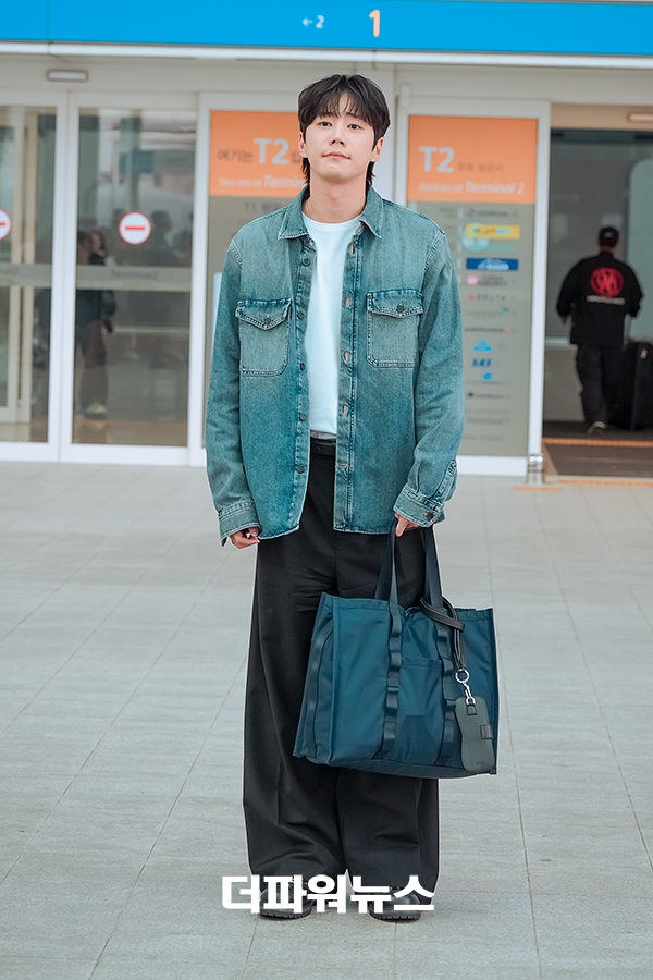 이준영, 인천국제공항 출국