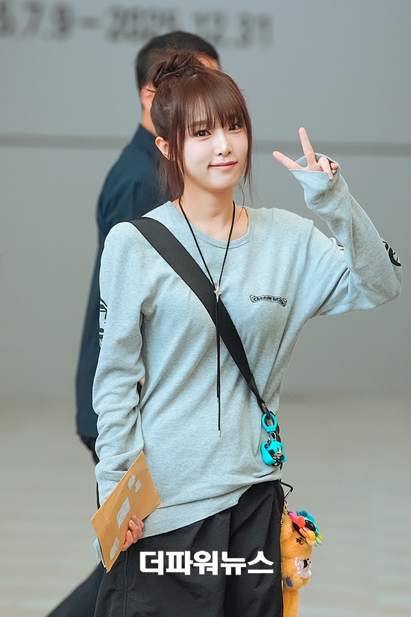 최예나, 김포국제공항 출국