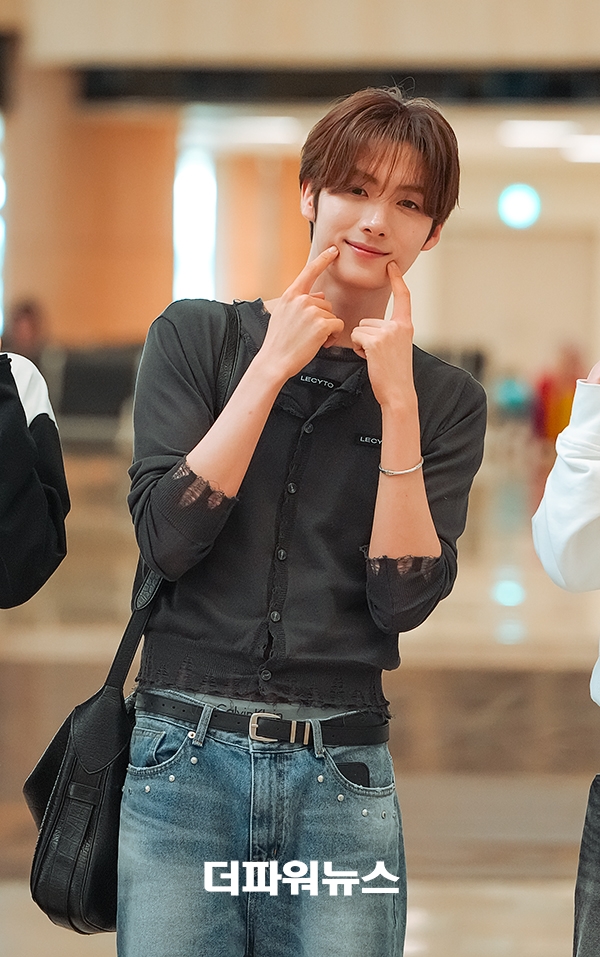 투어스 영재, 김포국제공항 출국