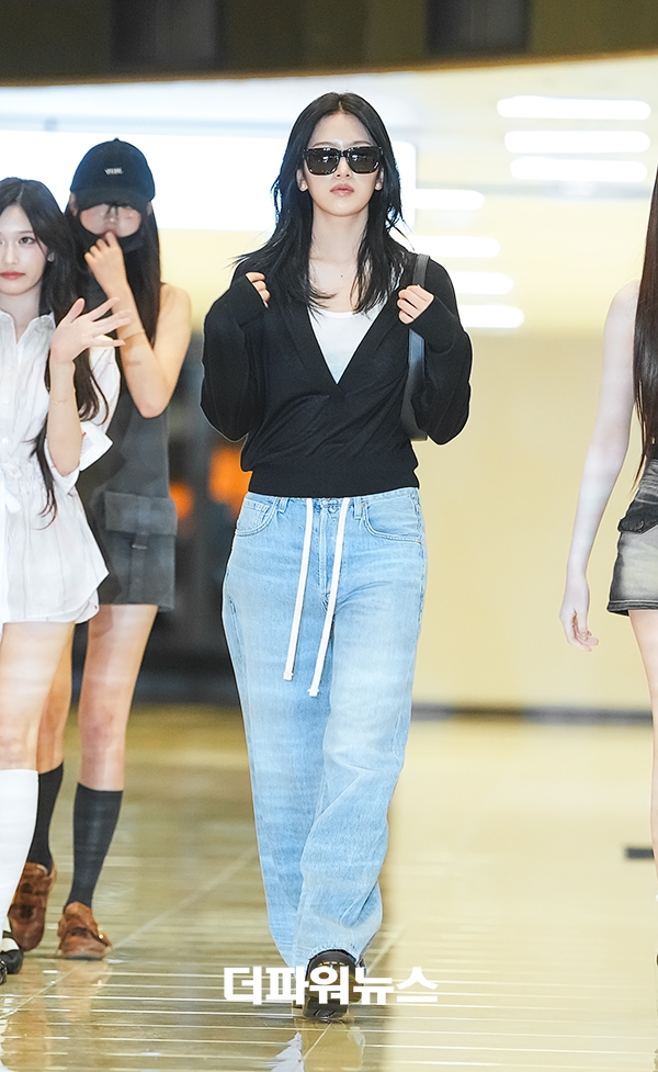 아이브 안유진, 김포국제공항 출국