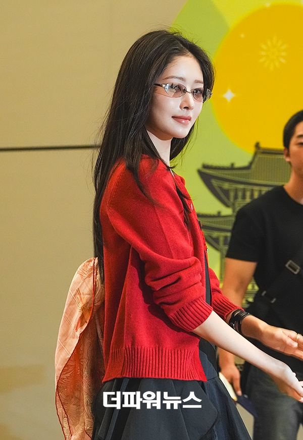 아이브 레이, 김포국제공항 출국