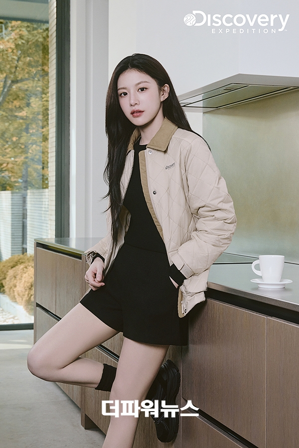 고윤정, 기능성 & 스타일 갖춘 아우터 컬렉션 화보 공개