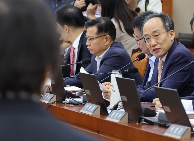 추경호 (오른쪽) 국회의원 (사진=연합뉴스)