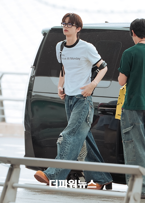 투어스 신유, 인천국제공항 출국