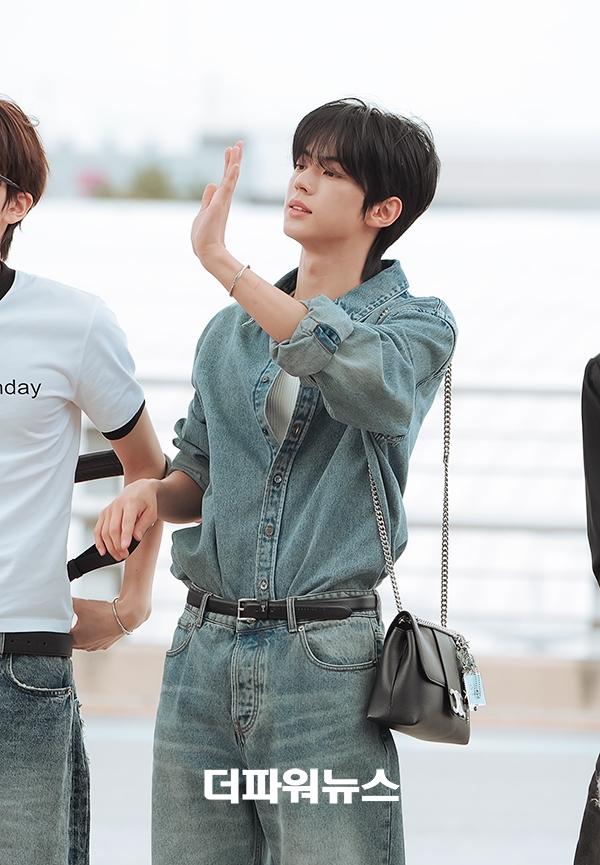 투어스 도훈, 인천국제공항 출국