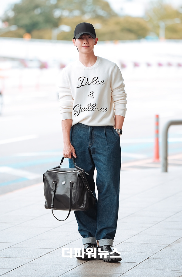 정해인, 김포국제공항 출국