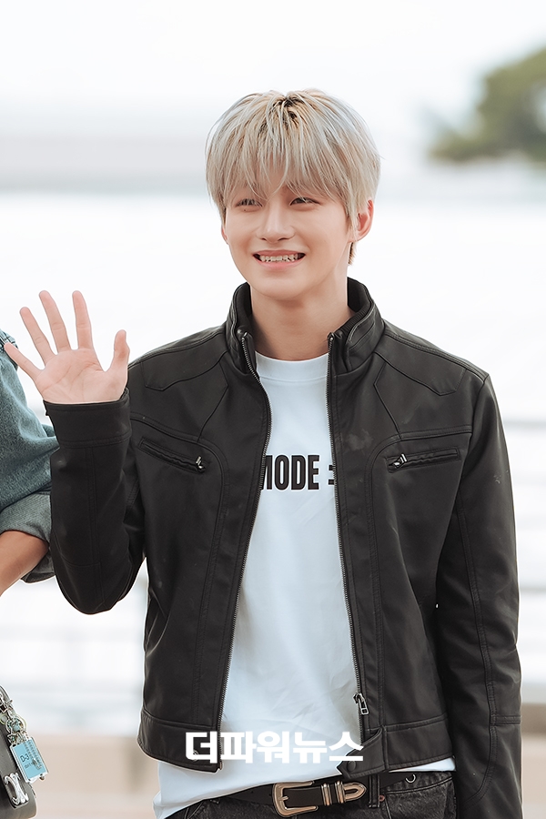 투어스 지훈, 인천국제공항 출국