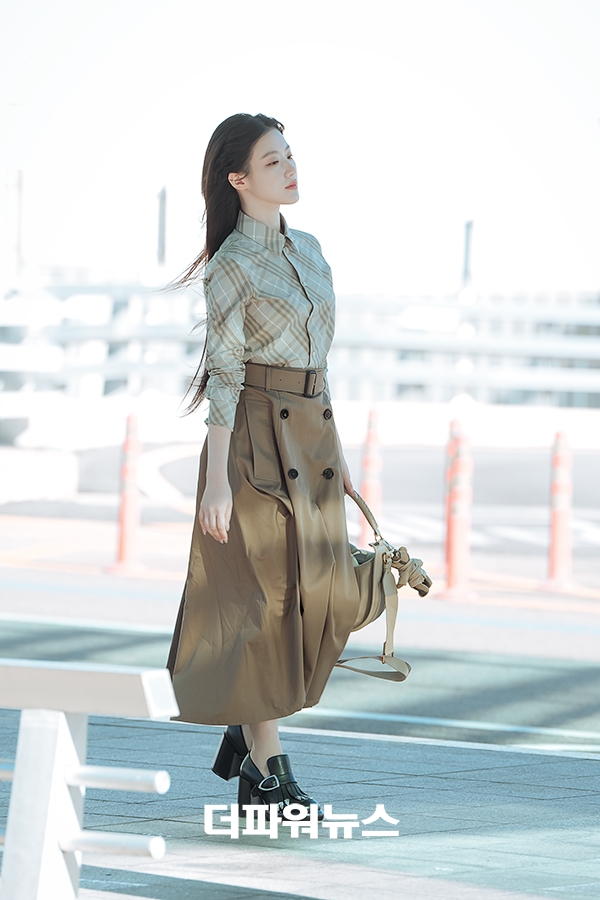 아이돌 슈화, 인천국제공항 출국