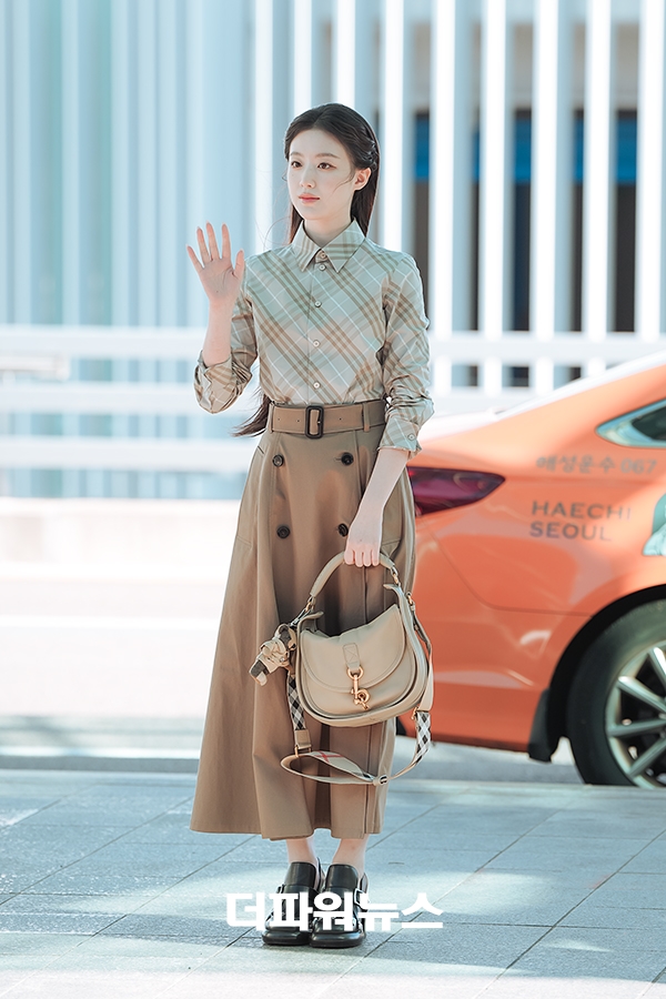 아이돌 슈화, 인천국제공항 출국