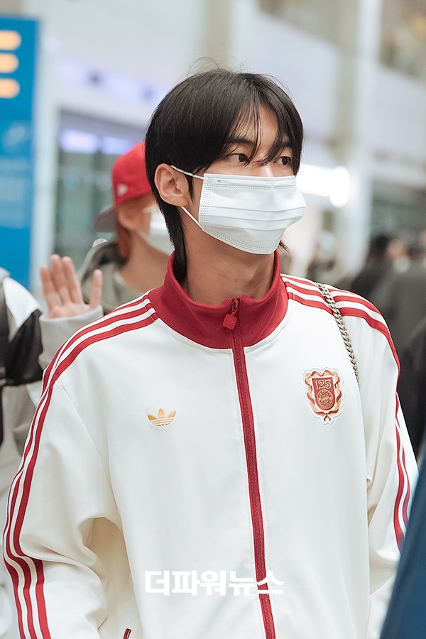 투어스 도훈, 인천국제공항 입국