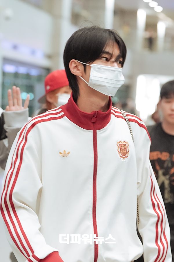 투어스 도훈, 인천국제공항 입국