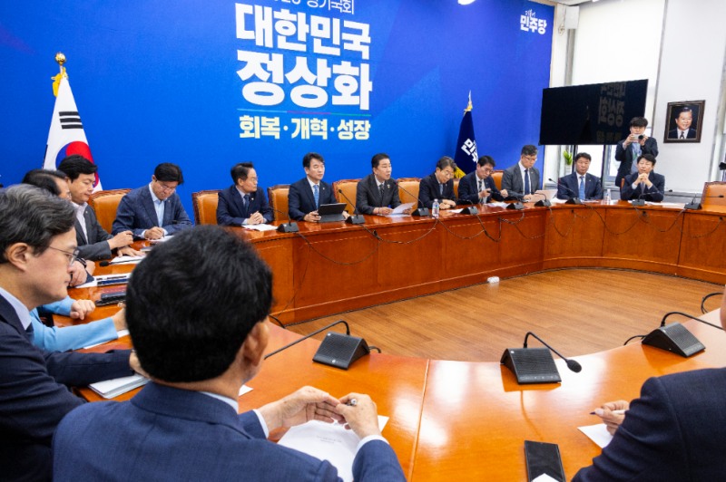 민주당 원내대책회의(사진=연합뉴스)