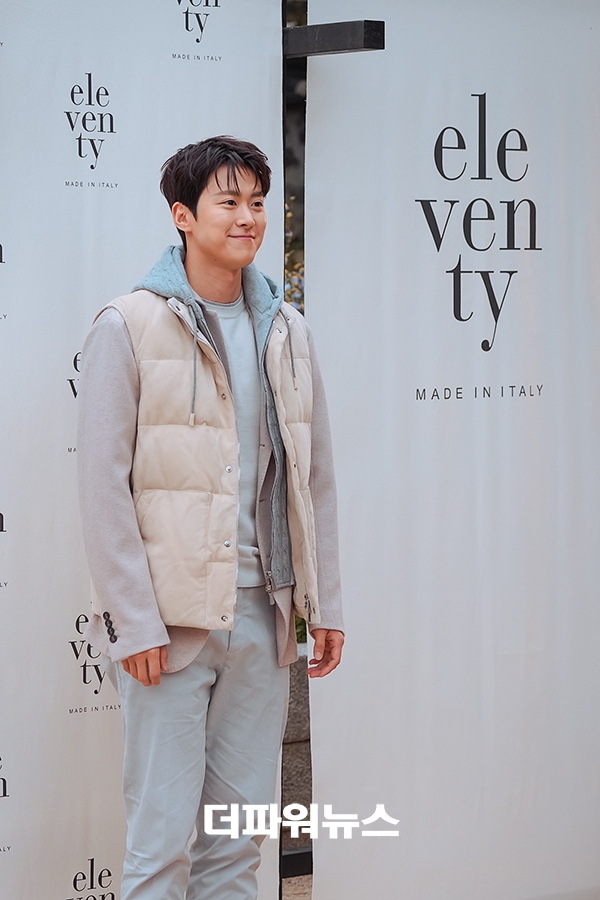 공명, 포토월 행사