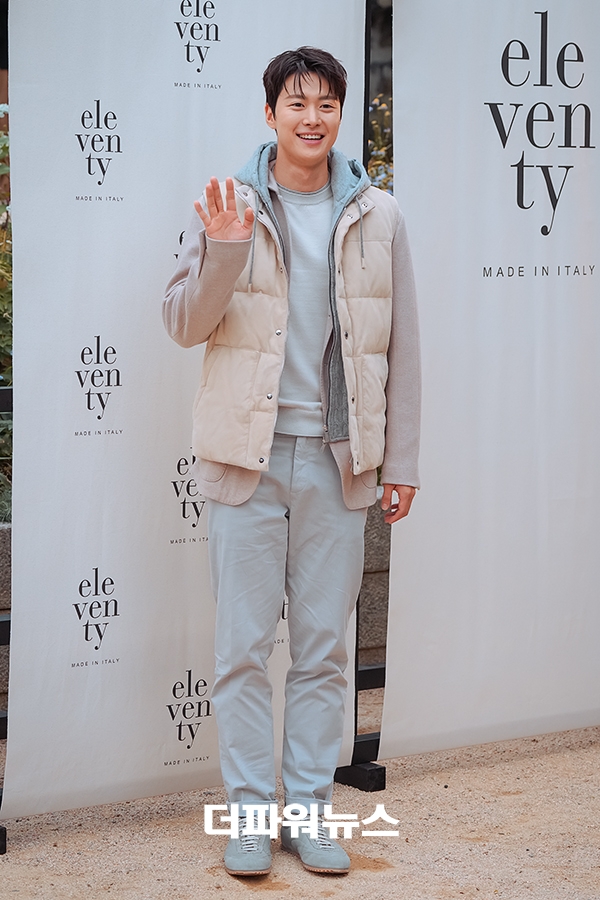 공명, 포토월 행사