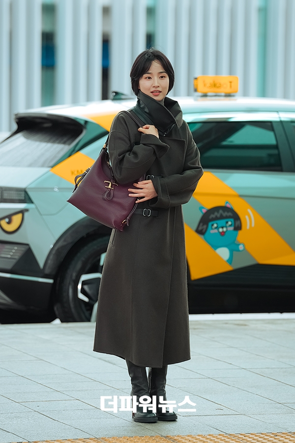 방효린, 인천국제공항 출국