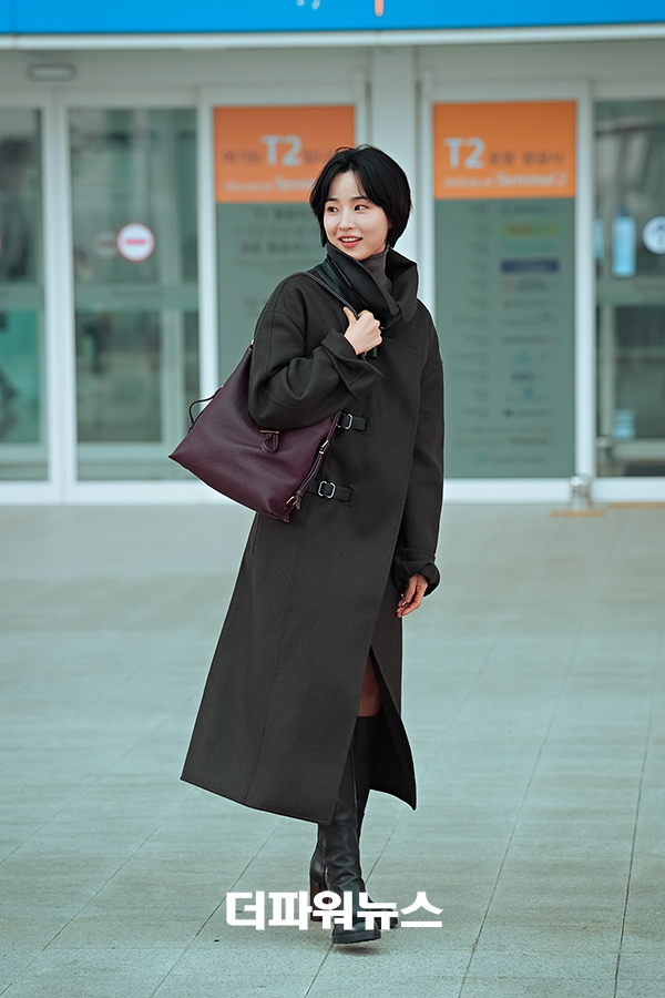 방효린, 인천국제공항 출국