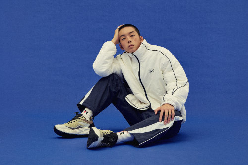 리복, ‘프리미어 트랙 경량 패딩’ 공개