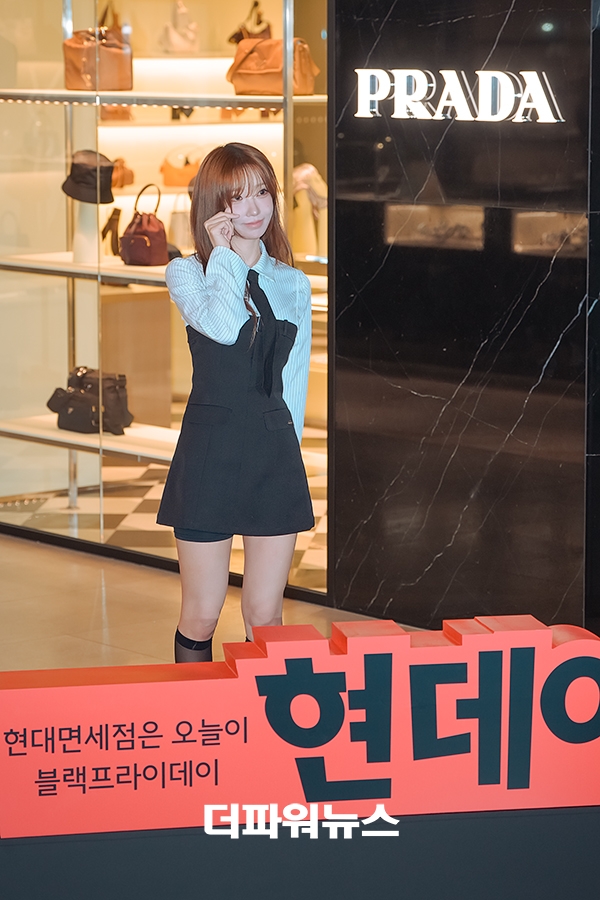 QWER 마젠타, 포토월 행사