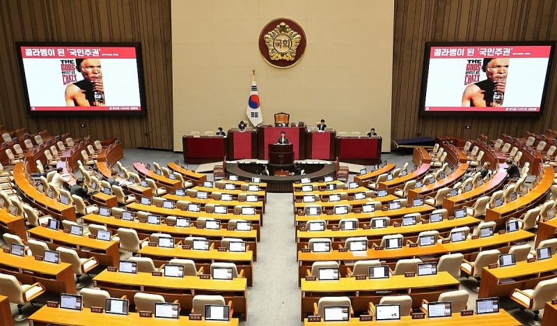 필리버스터 진행중인 김은혜 의원(사진=연합뉴스)