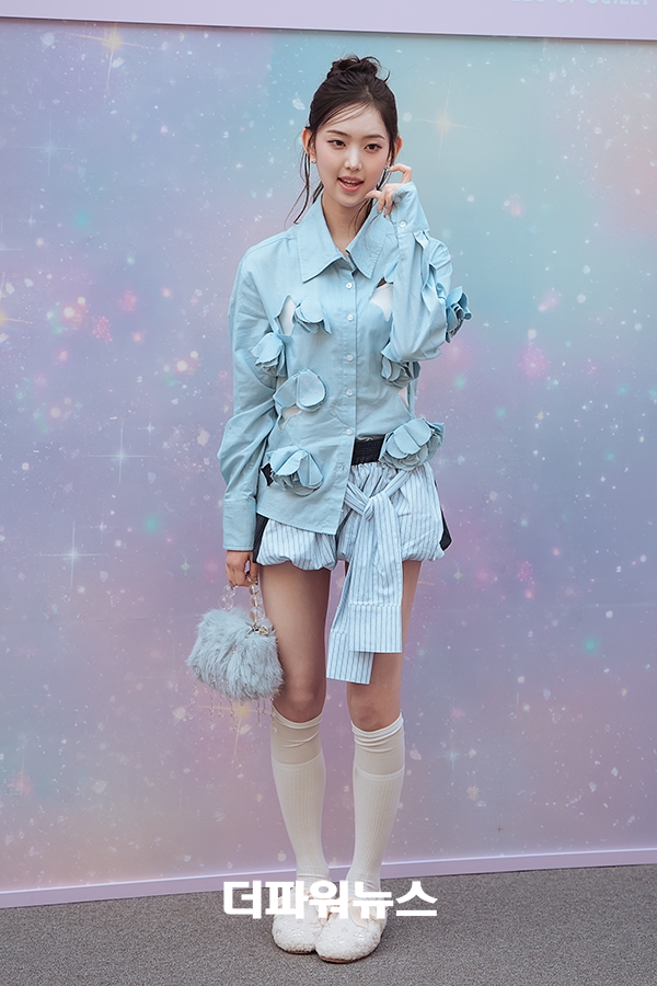 키키 이솔, 포토월 행사