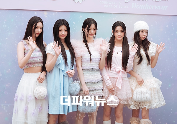 아일릿, 포토월 행사