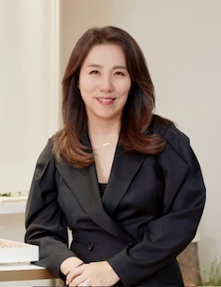 LG생활건강 신임 CEO에 로레알 출신 이선주 사장 선임