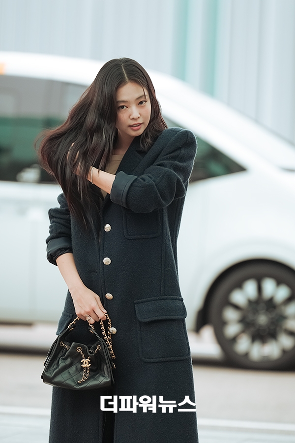 제니, 인천국제공항 출국