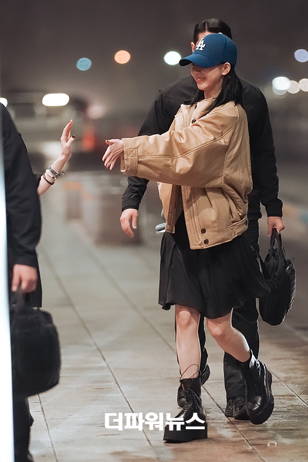 에스파 카리나, 김포국제공항 출국
