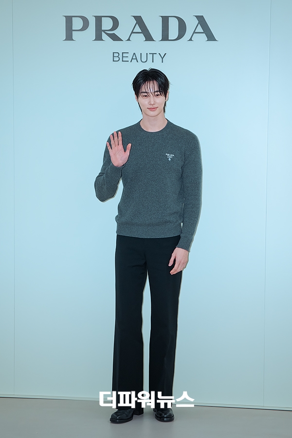 변우석, 달달한 손짓