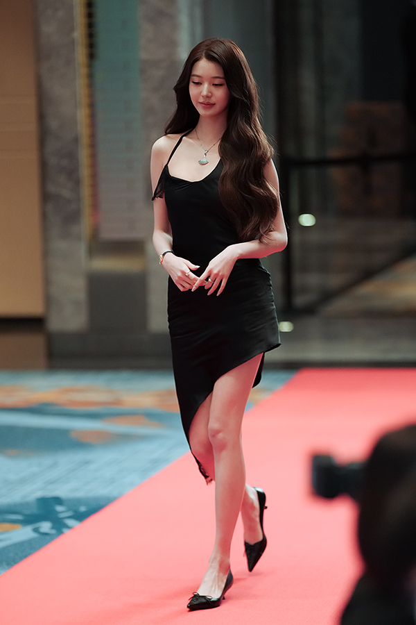 아이브 장원영, 포토월 행사