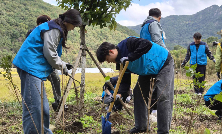 콜마비앤에이치, 계룡산서 생물다양성 보전활동 실시
