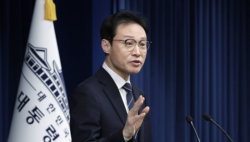 이규연 홍보수석, 동남아 불법 구인광고 삭제 브리핑(사진=연합뉴스)