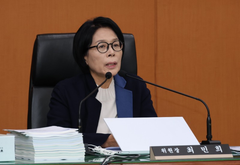 최민희 과방위원장(사진=연합뉴스)