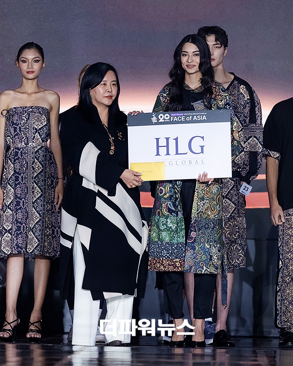 손정아, shakhnoza abdullaeva