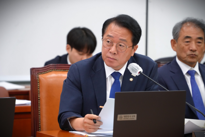 ▲문금주 의원이 국정감사에서 국정질의를 하고 있다  (사진=문금주 의원실 제공)