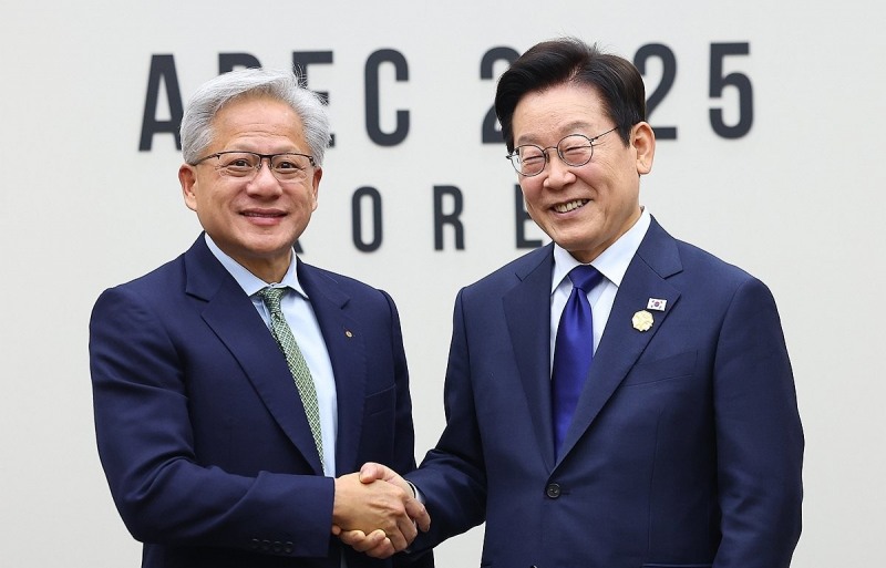 이재명 대통령, 젠슨 황 접견(사진=연합뉴스)