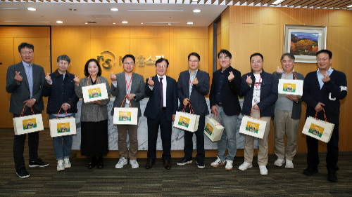 NS홈쇼핑, 임직원 수험생 자녀에 응원 선물 전달