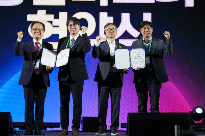 유비온-하이씨티, AI 교육 로봇 ‘딥코미니’로 디지털 융합 혁신 입증