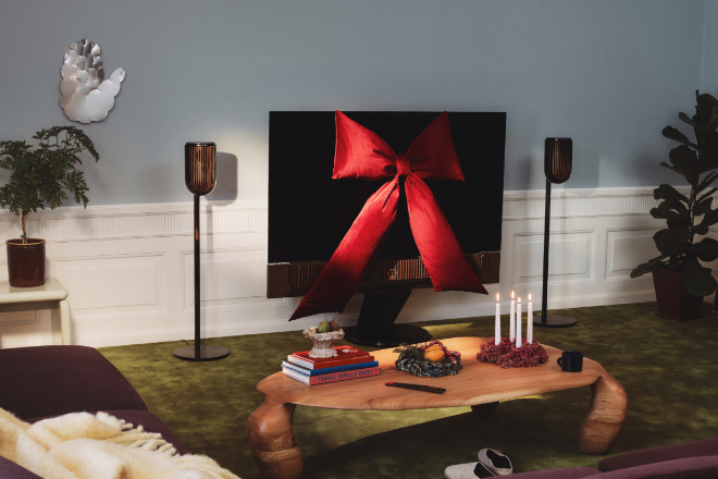 뱅앤올룹슨, 100주년 맞아 홀리데이 캠페인 ‘기프팅 2025’ 전개