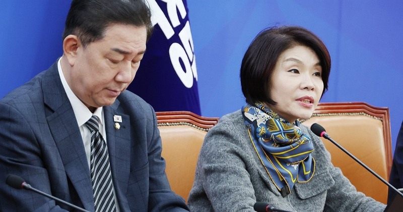 발언하는 한정애 정책위의장(사진=연합뉴스)