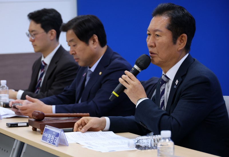 부산 현장최고위 주재하는 정청래 대표(사진=연합뉴스)