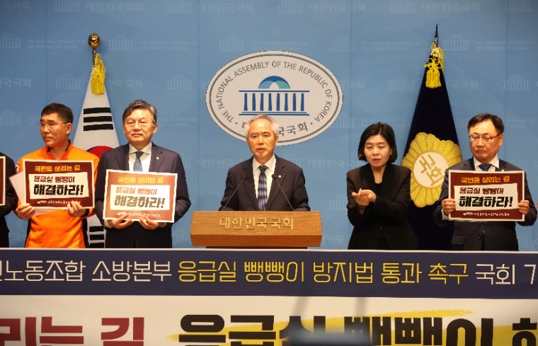 양부남 (가운데) 국회의원 (사진=의원실)