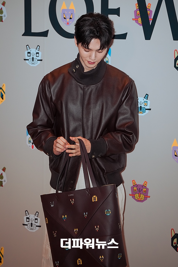 송강, 포토월 행사