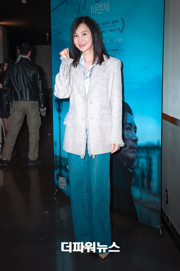 채시라, 영화 '피렌체' 셀럽시사회