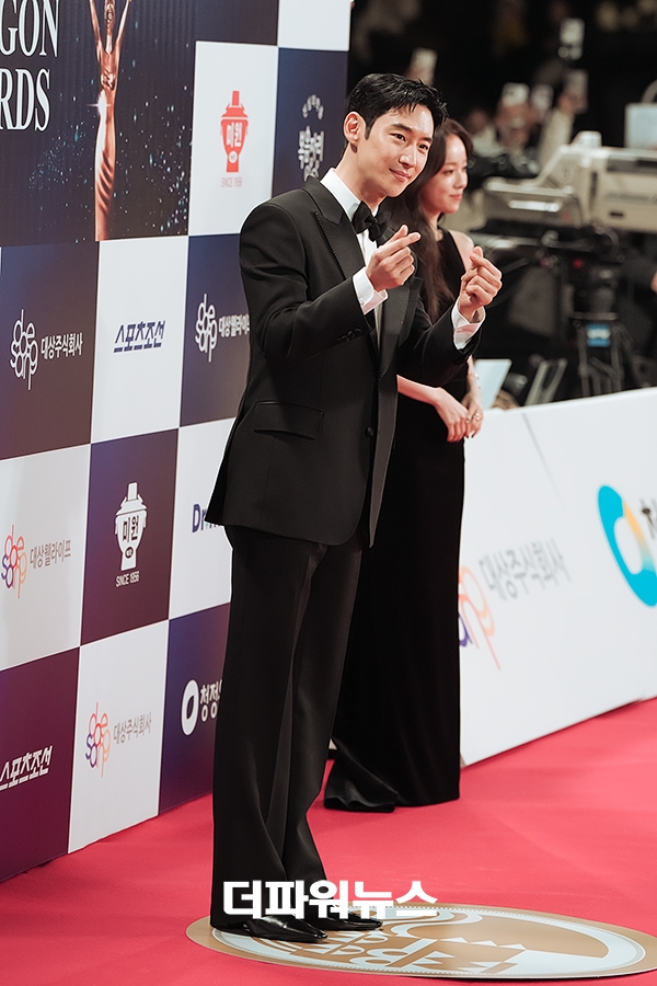 이제훈, 46회 청룡영화상 레드카펫 행사