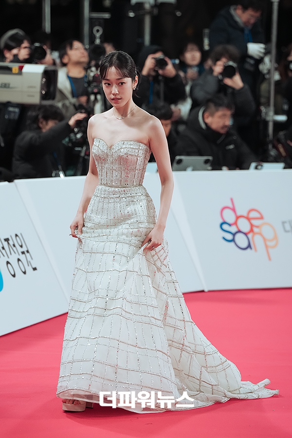 노윤서, 46회 청룡영화상 레드카펫 행사