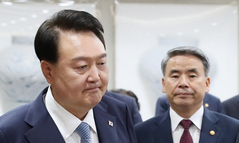 윤석열 전 대통령(왼쪽)과 이종섭 전 국방부 장관(사진=연합뉴스)