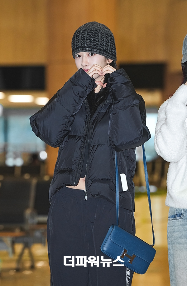 아이브 안유진, 김포국제공항 출국