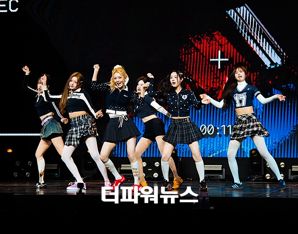 트리플에스 제니스, 미소녀즈(msnz)의 앨범 'Beyond Beauty' 쇼케이스