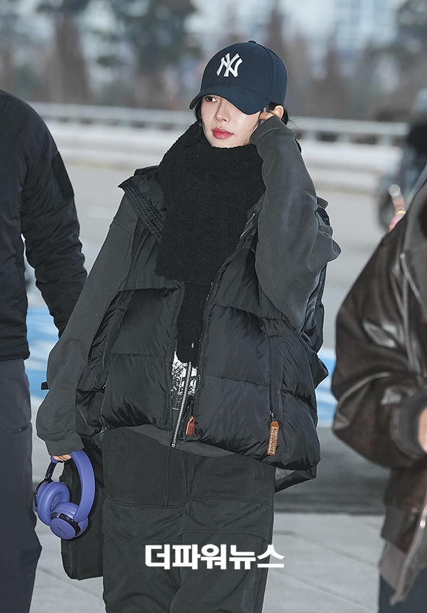 에스파 카리나, 김포국제공항 출국